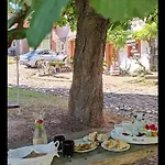 Susarna Romantik Vakantiehuis Pouzdrany