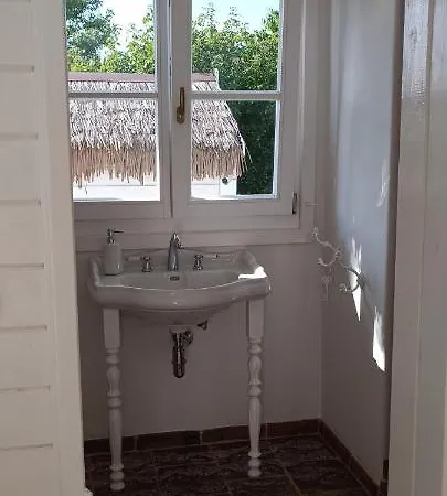 Susarna Romantik Casa de Férias Pouzdrany